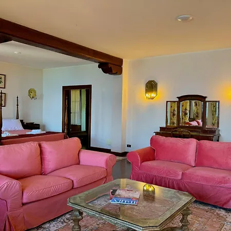 Miralago Apartment